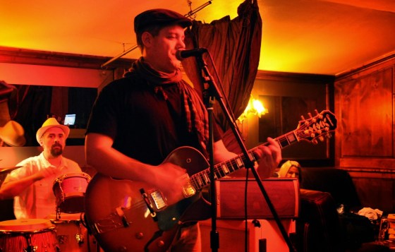 Concert_Tonton_Lartiste_Road88_21dec2013_Sebastien_Guez-Youri_Requena